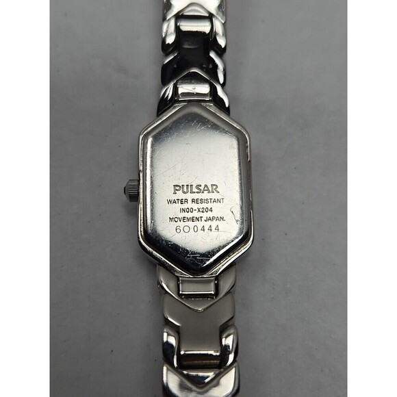 Pulsar 1N00 X204 Ladies Hexagon Crystal Accent MOP Dial Quartz Watch New Battery - Picture 11 of 11